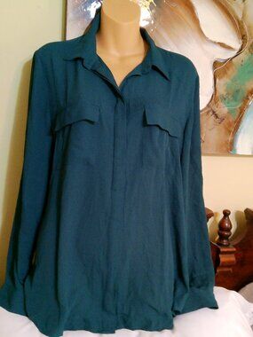 LOFT SIZE LARGE LONG SLEEVE BLOUSE GOOD CONDITION HUNTER GREEN ROLL UP SLEEVES